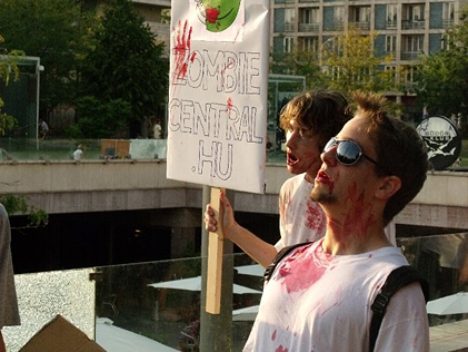 Első Zombi inv&aacute;zi&oacute; Budapesten!