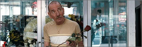 Elhunyt Pete Postlethwaite